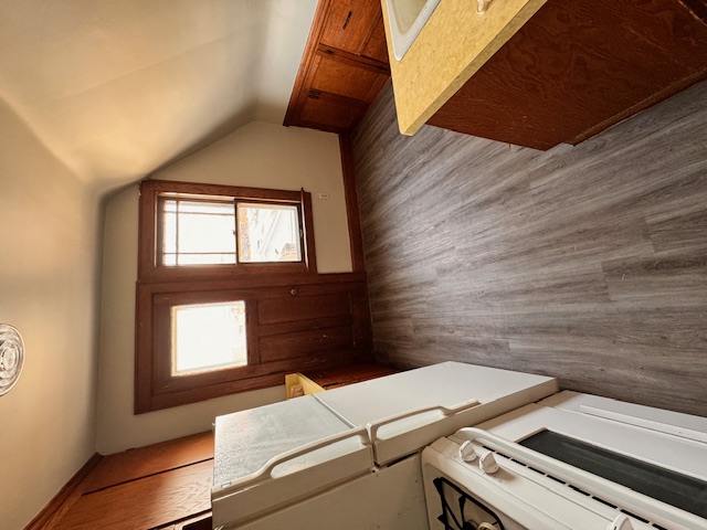 2229 1/2 Blake Avenue - 2