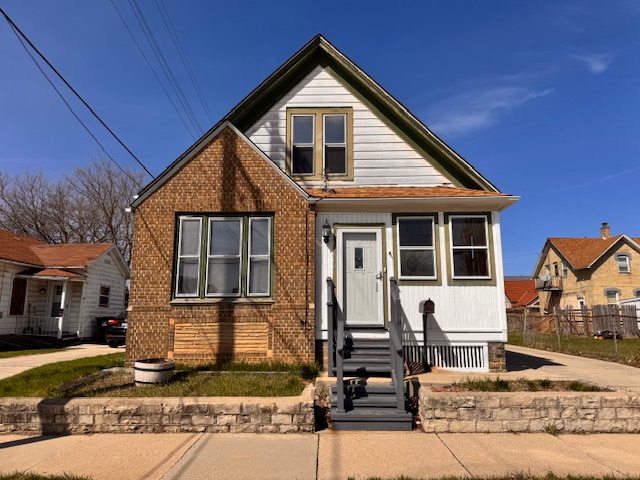 812 High Street